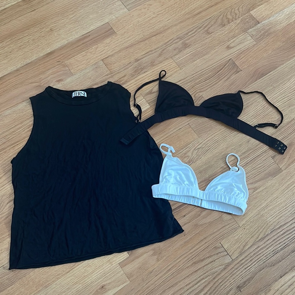 eterne set tshirt and two sports bras